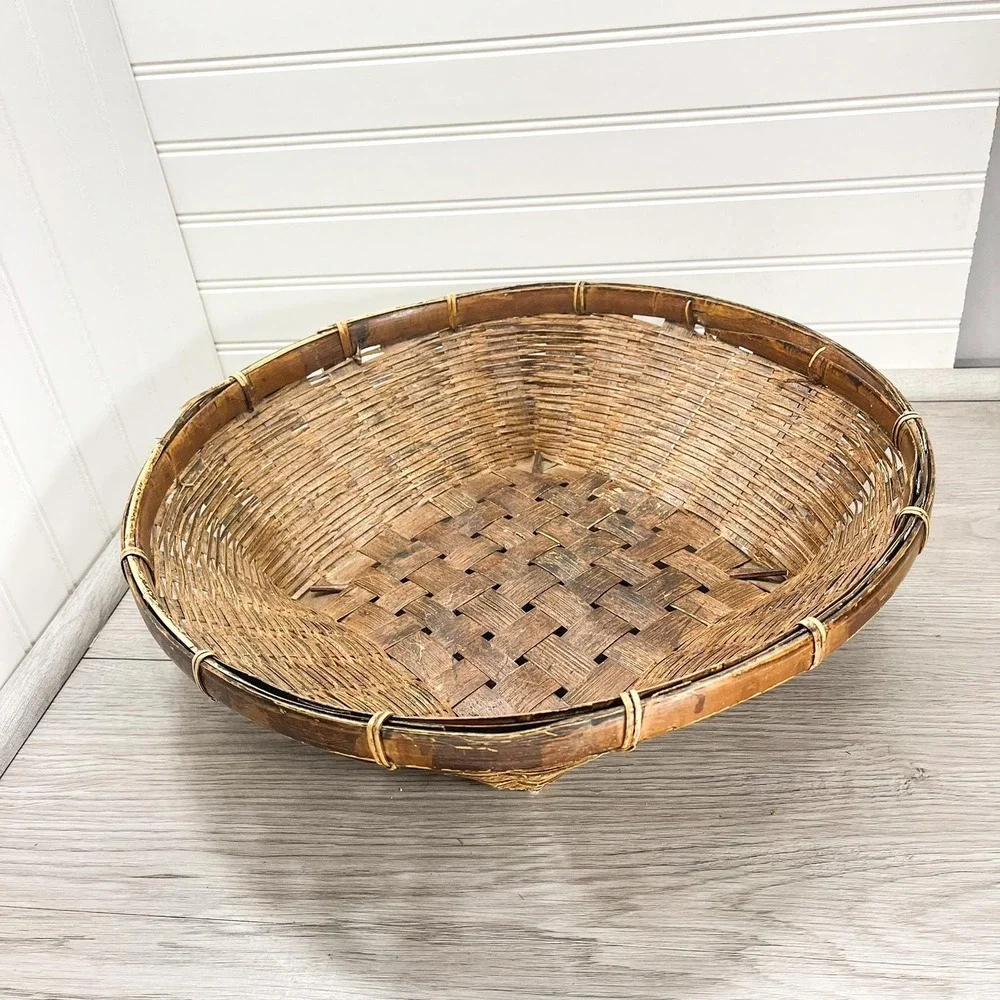 Antique Handwoven Wicker Basket: Farmhouse Decor, 16-inch Round